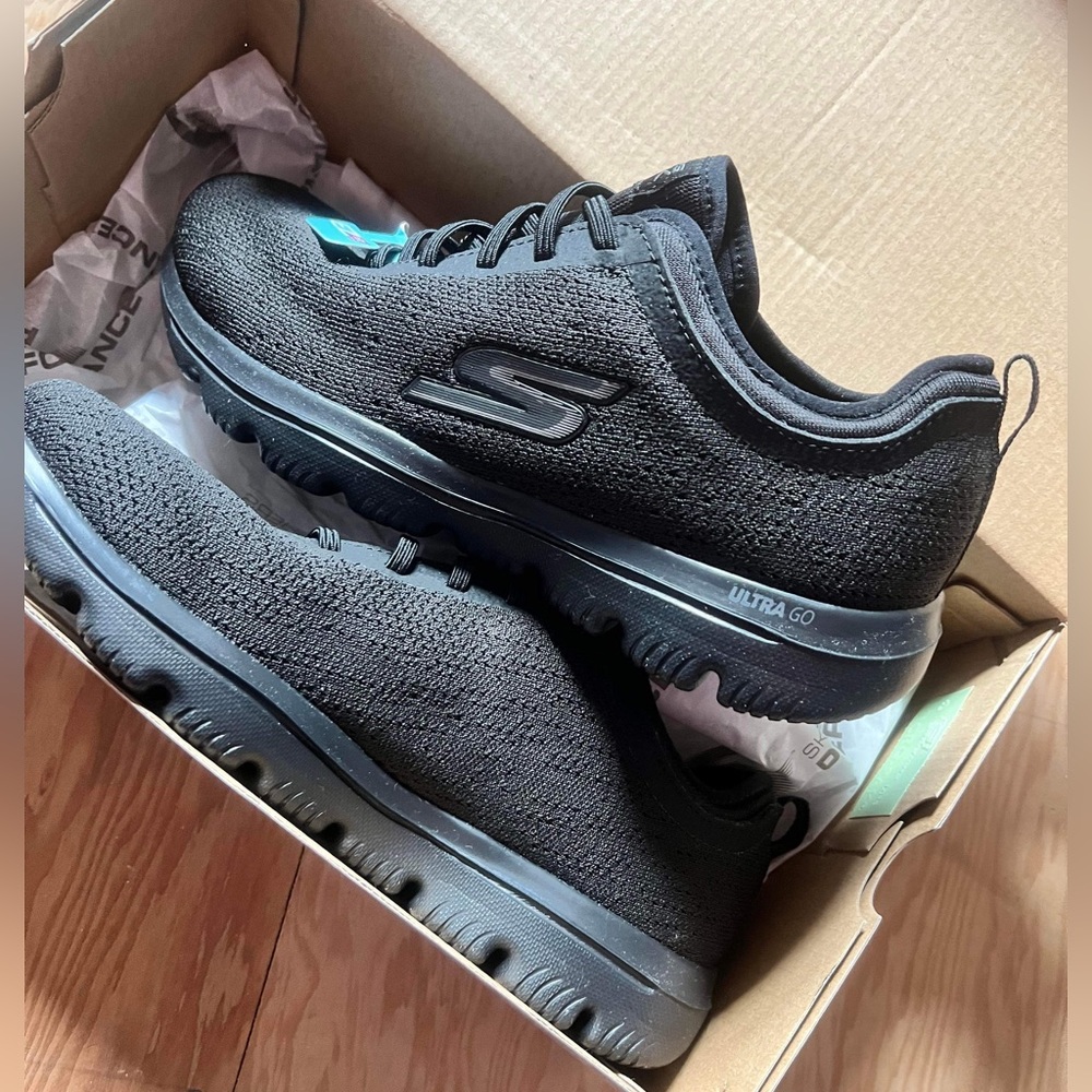 Sketchers GO Walk Evolution Ultra